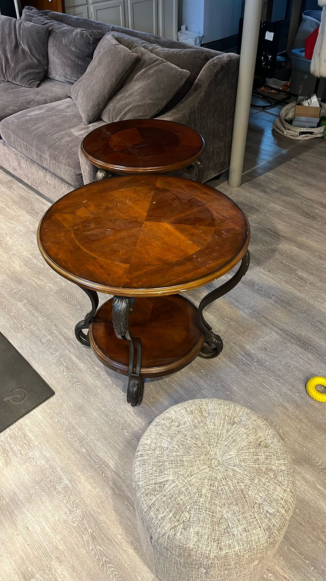 Round Corner Table