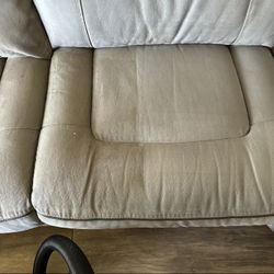 Couch Cleaner