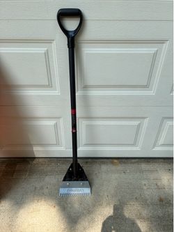 New Razor-Back Pro 37 in. Fiberglass Handle Serrated Steel Shingle Remover Roof Shovel with Fiberglass Handle and D-Grip