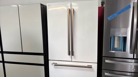 LG STUDIO FRENCH DOOR