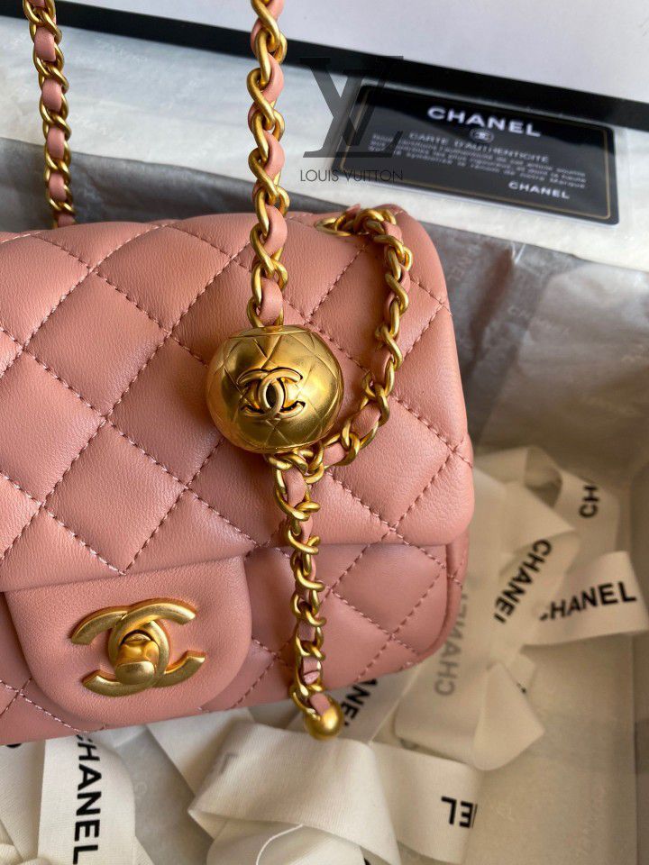 Chanel Flap Pink Bag AS1786 for Sale in Phoenix, AZ - OfferUp