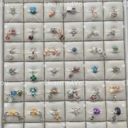 Adorable Charm's 925 silver for Pandora moments bracelet.
