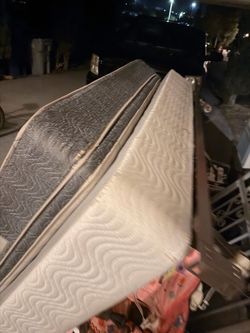 Full size mattress