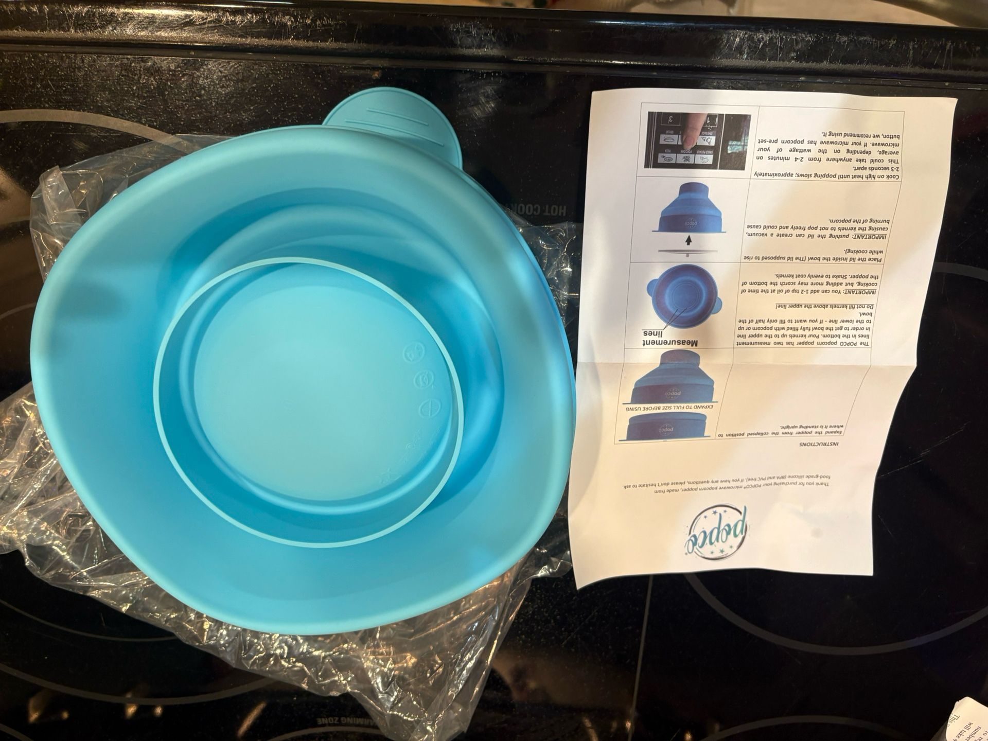 Popco Microwave Popcorn Popper- Silicone, Collapsible- Brand New