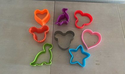 Cookies cutting all for $1