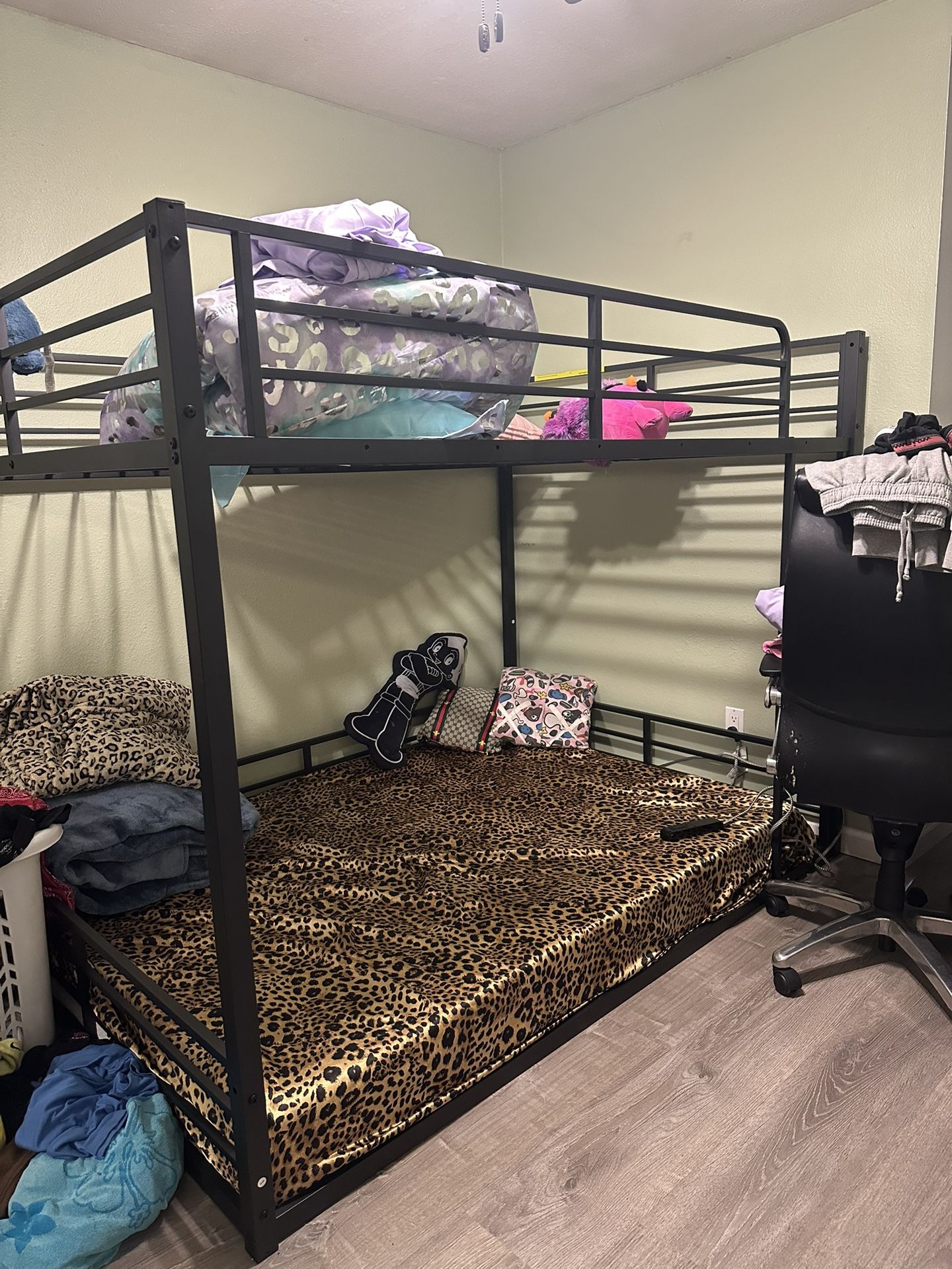 Full Over full Bunk Bed