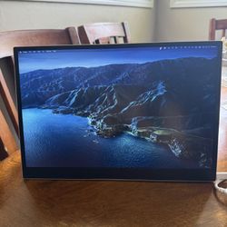 LG gram +View 16 Inch Portable Monitor Screen