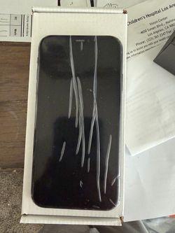 🔓 Unlocked iPhone 11 64GB Black + Charger Included – $175 Firm
