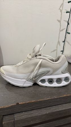 Nike Air Max Dn size 7.5