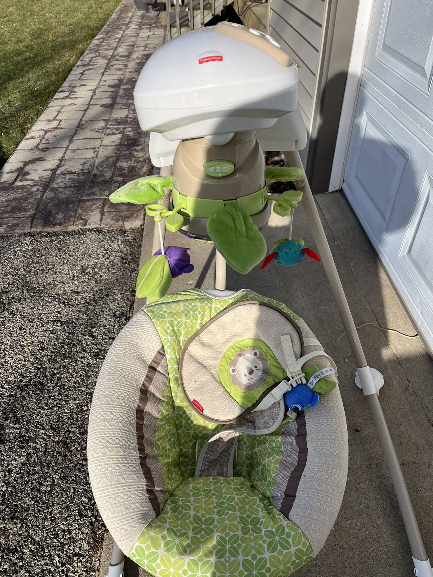 Baby Swing  Fisher Price 