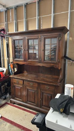 Solid wood cabinet