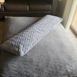 grey lounge and co-crash foam pillow