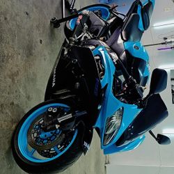 2011 Yamaha R6 Raven 