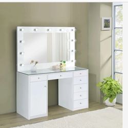 Brand new elegant extra large storage vanity set