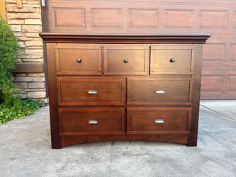 Simmons Kids Slumber time Solid Wood 7 Drawer Dresser