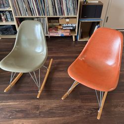 Vintage Herman Miller Rocking Chair Fiberglass Shell Black Base
