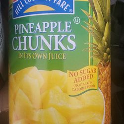 Latas grandes de fruta