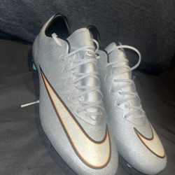 CR7 MERCURIAL VICTORY ELITE AG