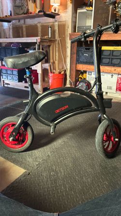 Jetson Bolt Folding Electric Ride-On with Twist Throttle, Cruise Control, Black