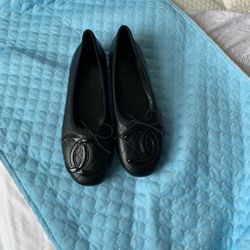 CC quilted leather ballet flats size 8 women’s