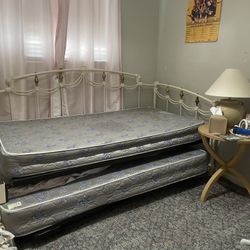 Brass Trundle Bed Antique / Vintage 