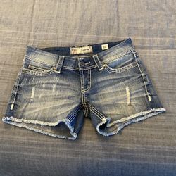 New Buckle Bke Sabrina Women’s Blue Denim Distressed Shorts Stretch 