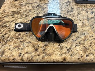 Scuba Pro Mask Synergy 2 Make Offer