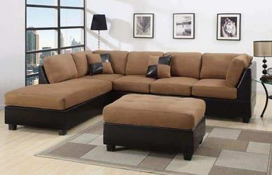 Brand New Tan Sectional w Accent Pillows