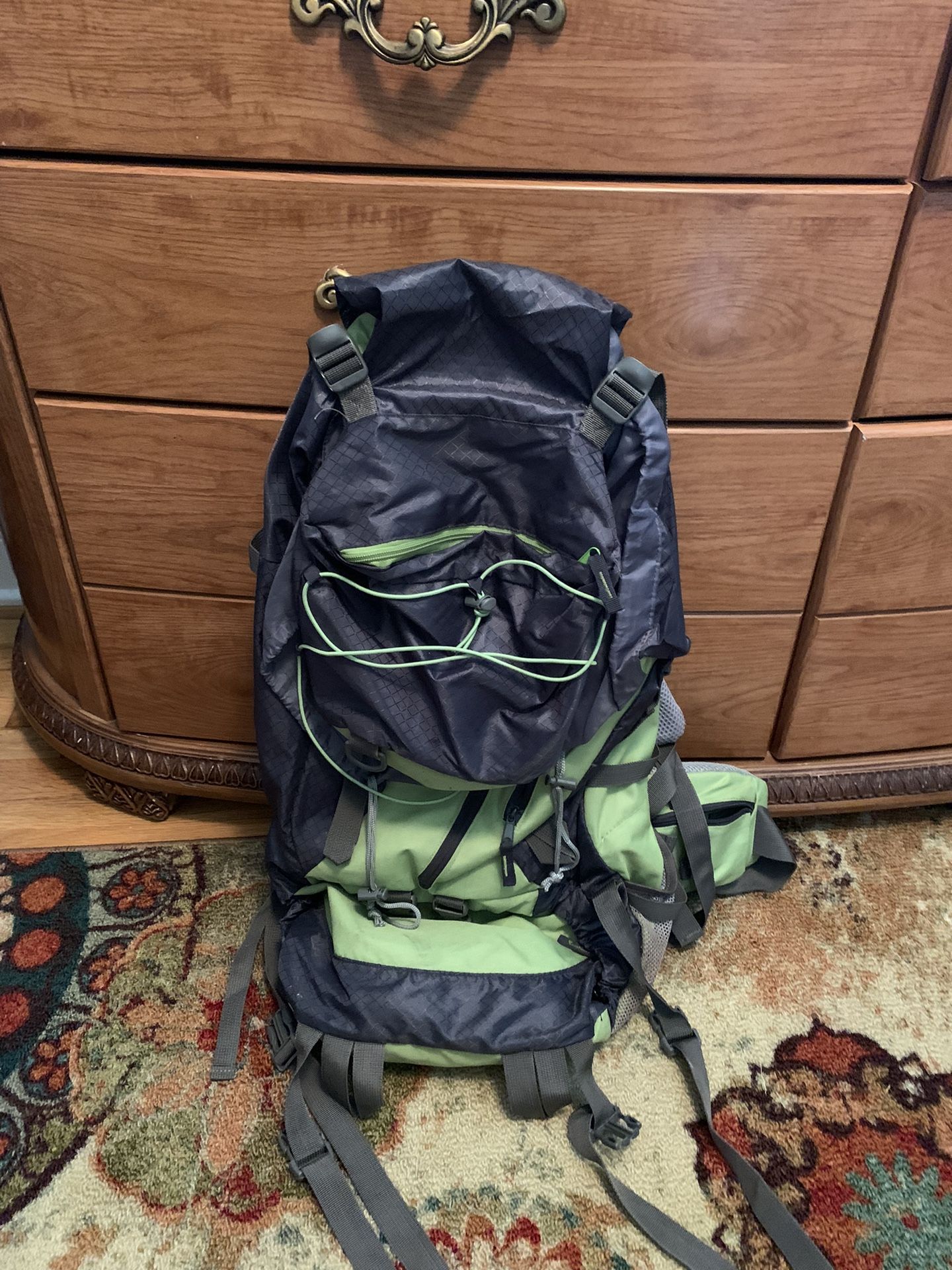 Women’s Intro Backpacking Pack