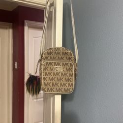 Michael Kors Crossbody