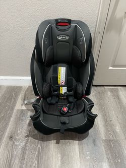 Graco Convertible Black Car Seat (Slim Fit 3 in 1)