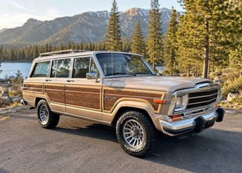 1989 Jeep Grand Wagoneer