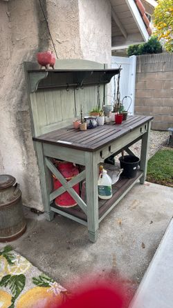 Gardening Bench And Cabinet