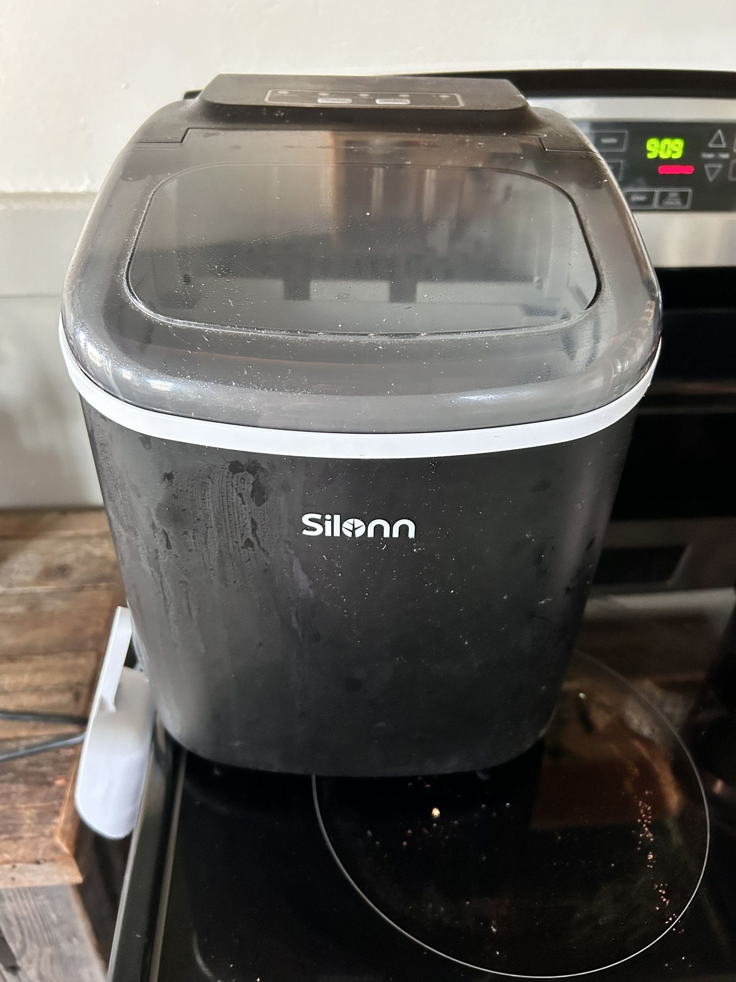 Great Working Ice Machine