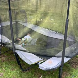 Free Trampoline 