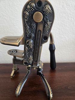 Wine 🍷 Bottle opener