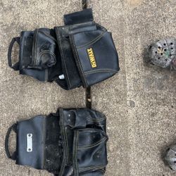 DeWalt Carpenters Bags