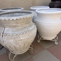 New Flower Pots Made Out Of Clay 