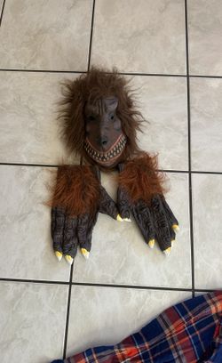 Costume