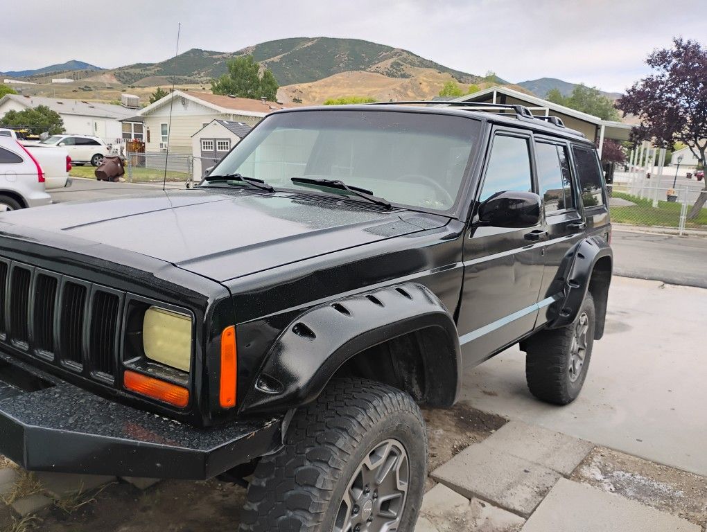 2000 Jeep Cherokee