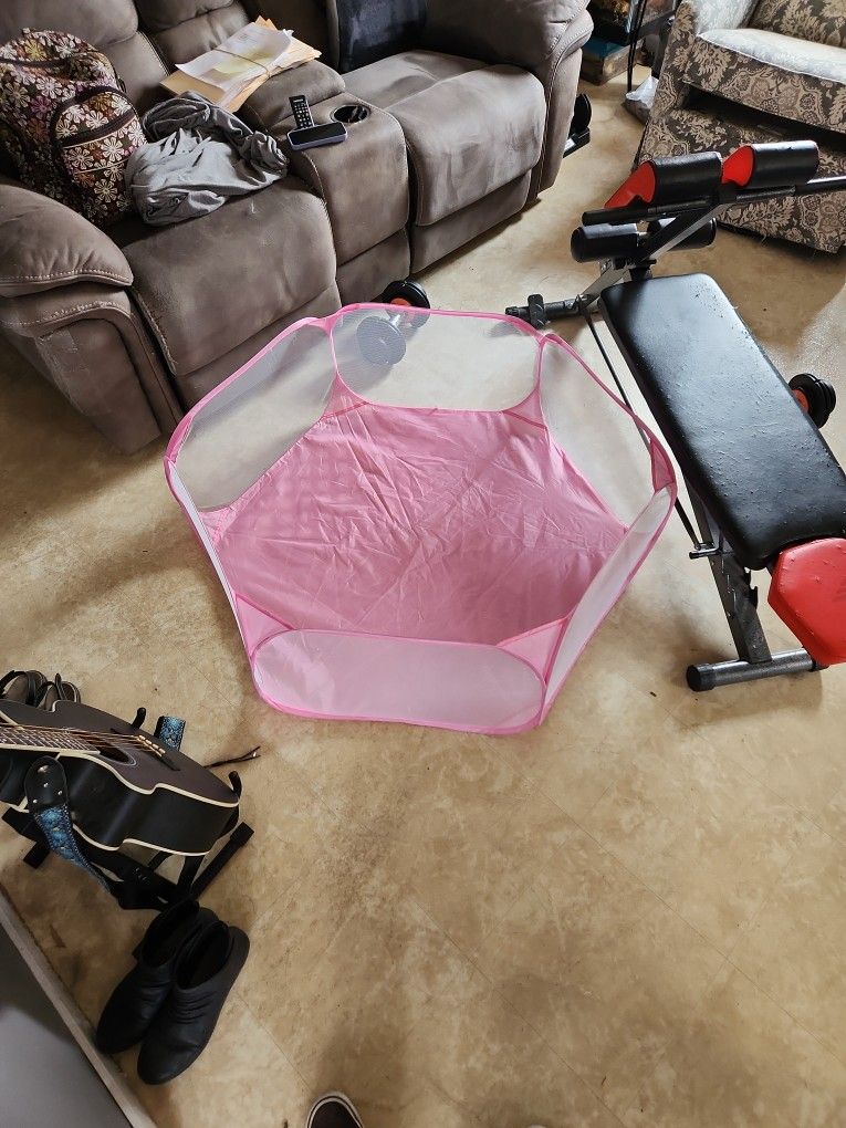 Small Foldable Animal Play Pen