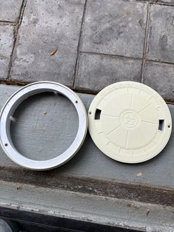 Hayward pool skimmer cap and collar