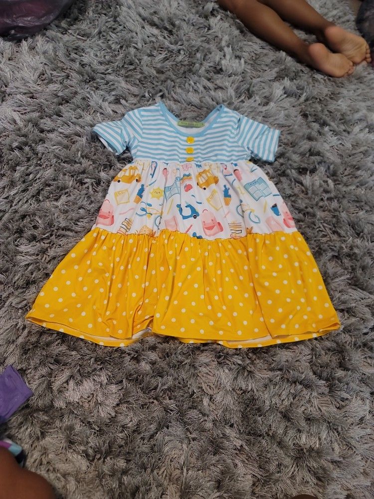 Girls sz 5 Dress