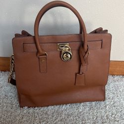 Michael Kors Hand/Shoulder Bag Purse 