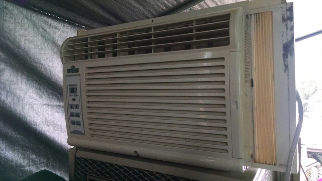Liberty Air Conditioner 5,200 BTU