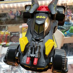 2015 Mattel DC Comics Batmobile Batman Car Black with Yellow/Red Accent


