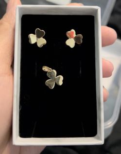 Leaf Clover 18karats Gold 