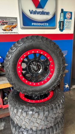 17 x 9 ultra extreme race wheel bead locks on BFGKM3