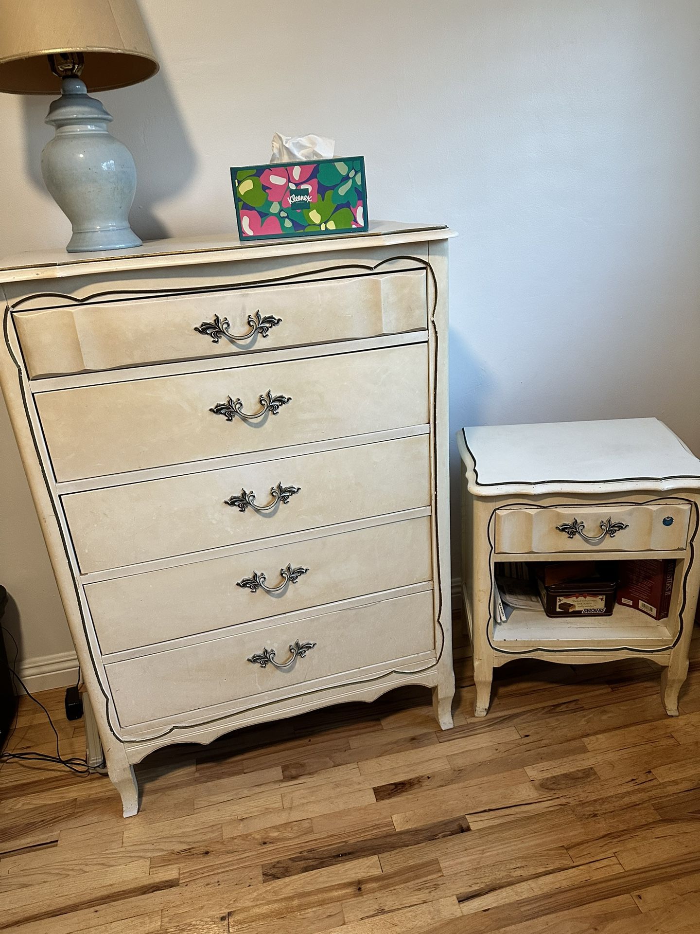 Bedroom  Nightstand ,Chest Of Drawers & Dresser