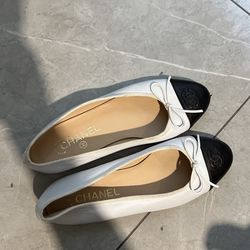 Authentic Chanel Leather Flats Size 38